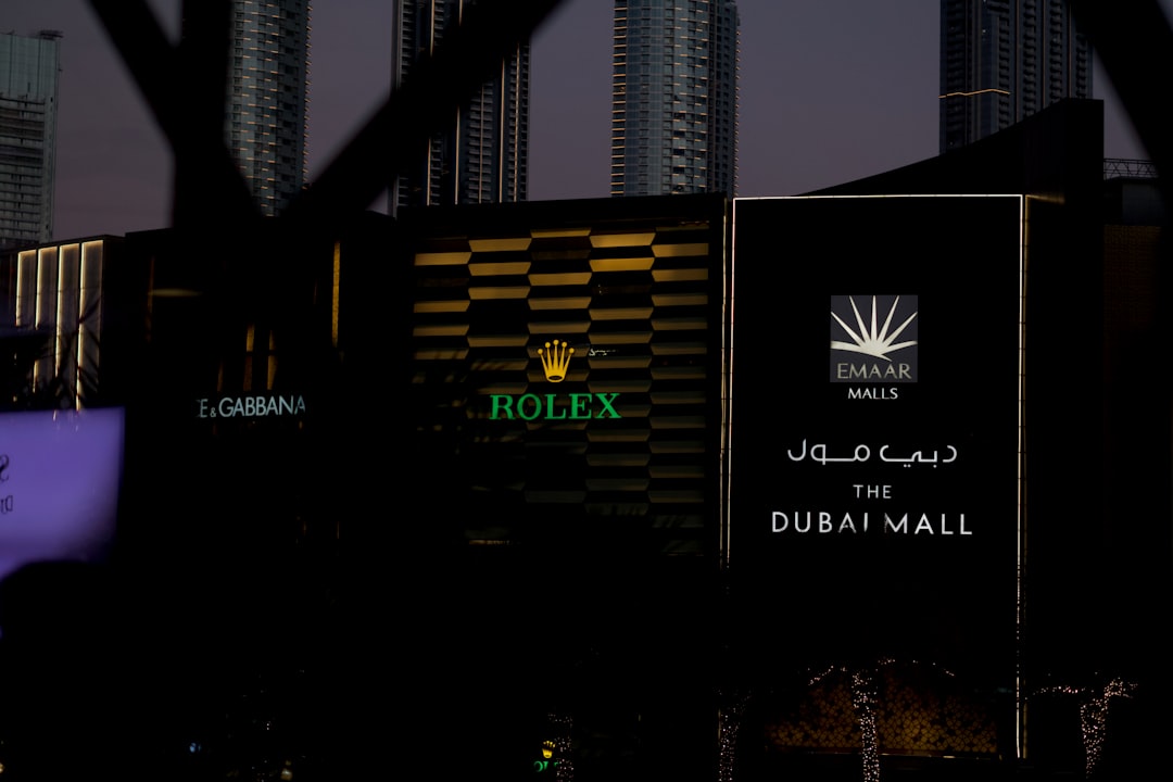 Dubai's Decadence: A Guide to Luxury Shopping Tours